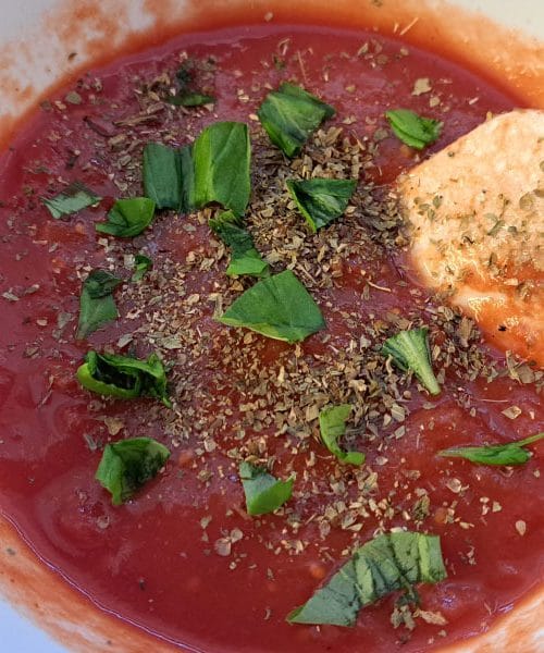 Najbolji umak od rajčice za pizzu koji možete napraviti kod kuće