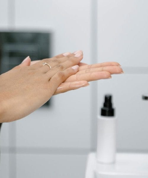 Što znači ako vam stalno puca koža na prstima