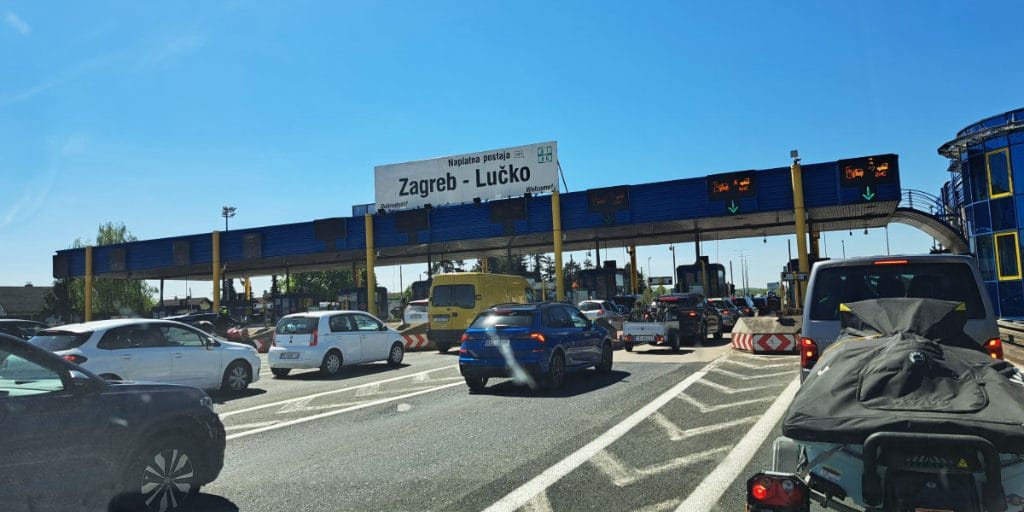 Lučko, kolone, Zagreb